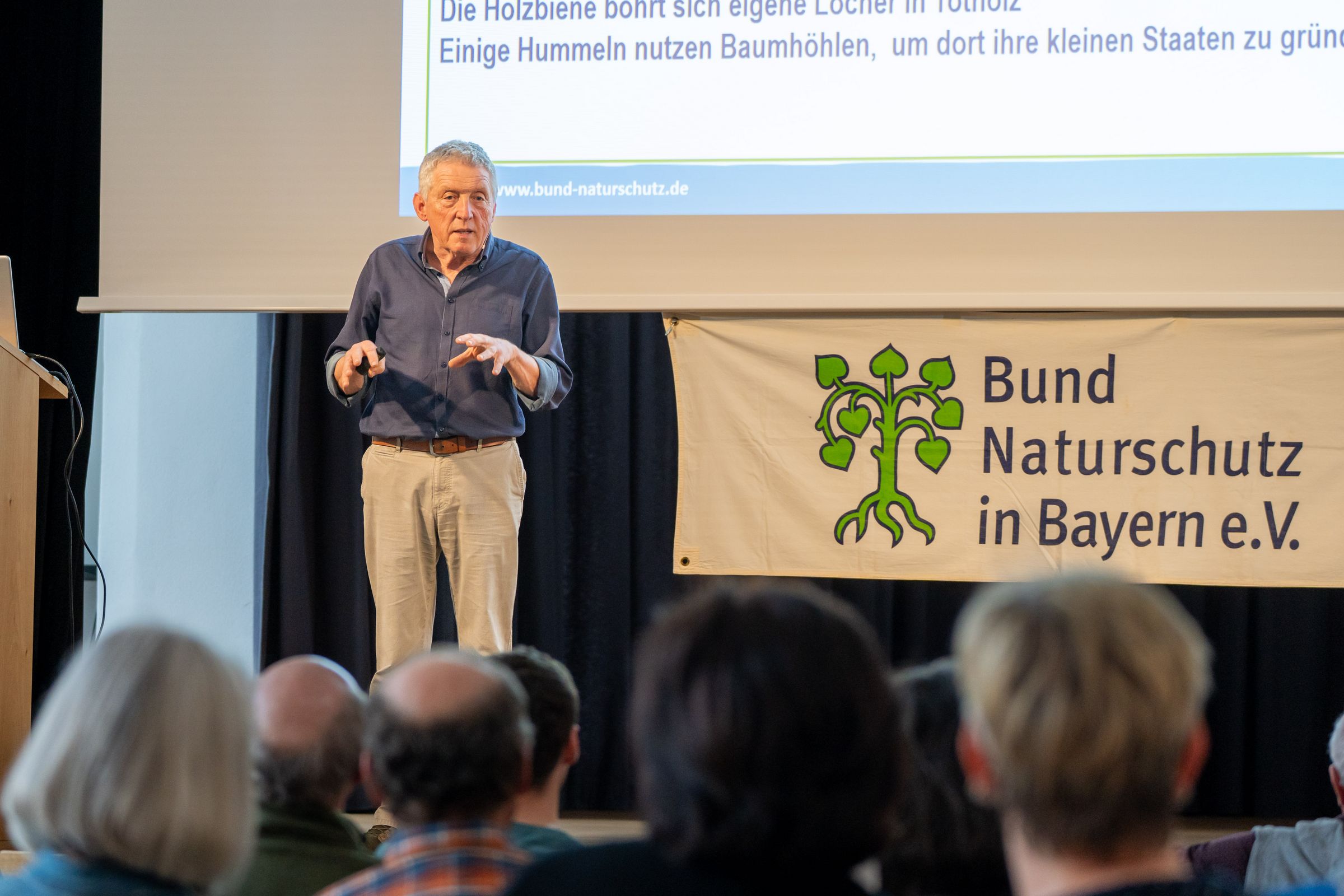 Vortrag "Mein Garten - ein Bienenparadies" | Bild: Heinrich Inkoferer Vortrag "Mein Garten - ein Bienenparadies" | Bild: Heinrich Inkoferer
