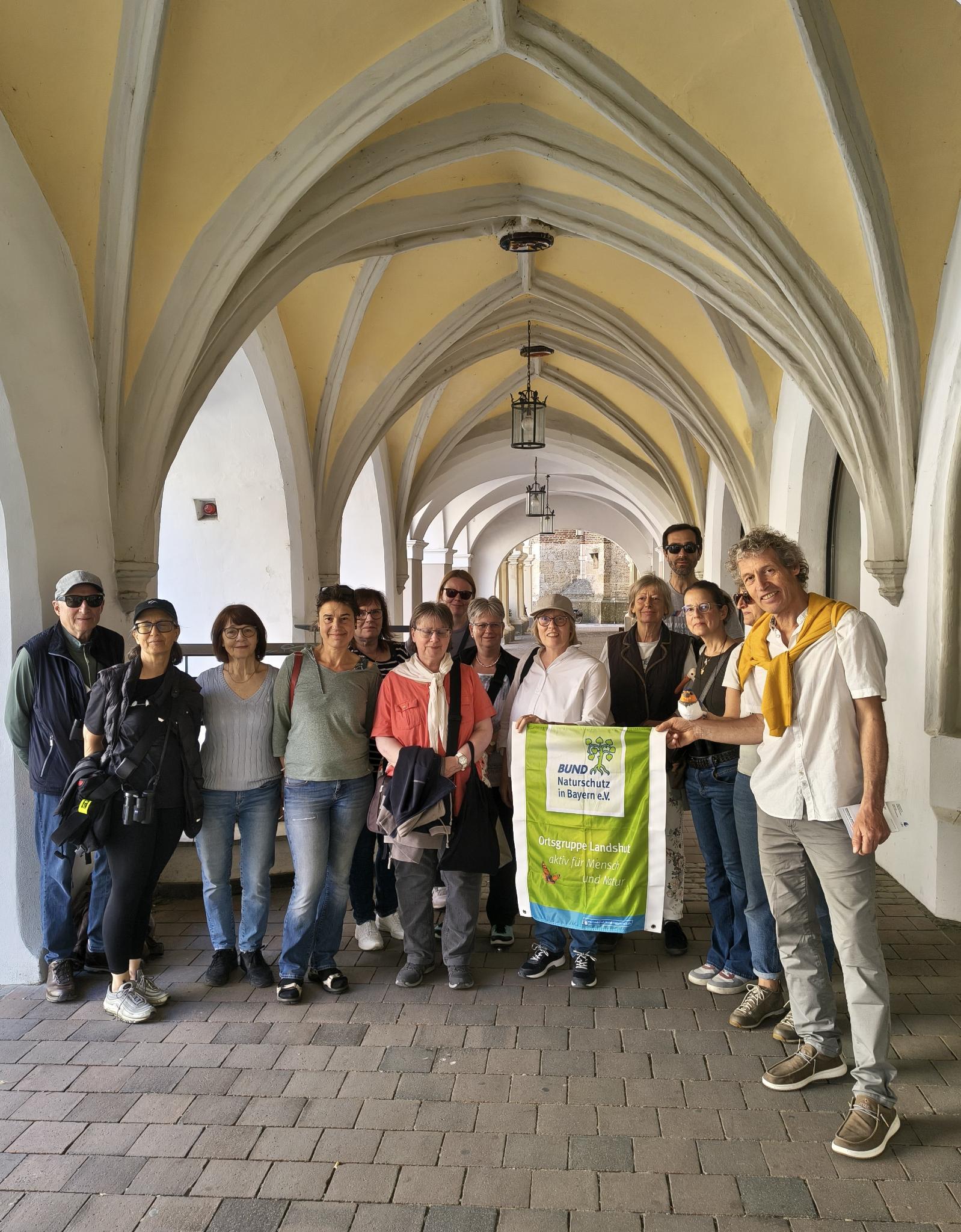 Teilnehmer der Führung - Schwalben in Landshut| Bild: Christine Dax Teilnehmer der Führung - Schalben in Landshut